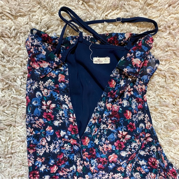 Hollister XS flowy floral dress with slip - Picture 5 of 7